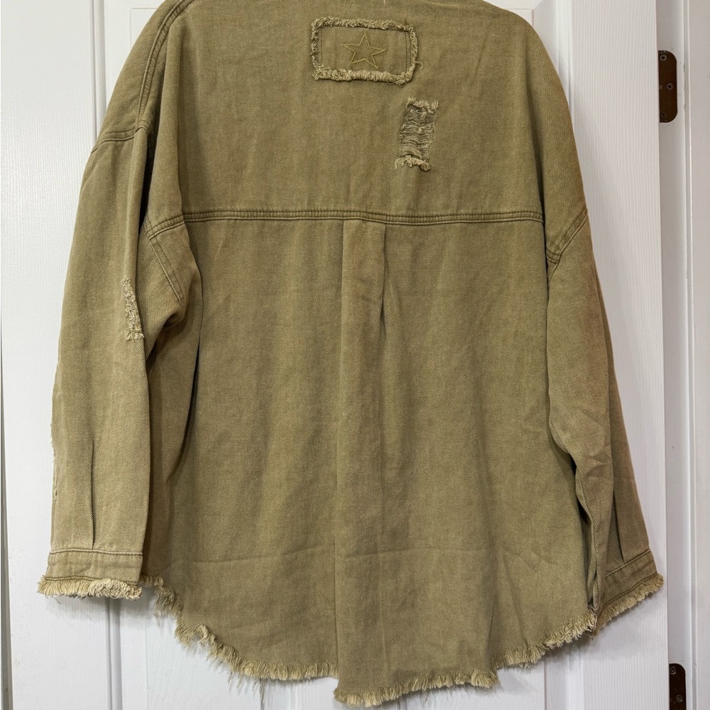 Pol Button Down Raw Hem Distressed Shacket, Nwot - image 4